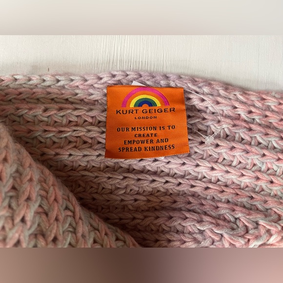 NWT KURT GEIGER LONDON SCARF | Be Kind Pom Pom Pastel Ombré Cotton Knit $79 🎁 - Picture 5 of 6